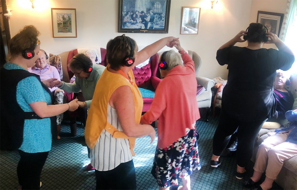 SILENT DISCO A HIT WITH ISLE OF WIGHT CARE HOME RESIDENTS