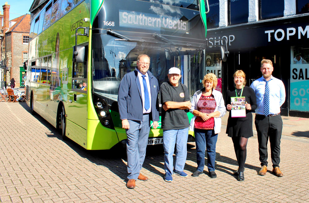 CHATTY BUS HELPS TACKLE LONELINESS AS PART OF CELEBRATING AGE FESTIVAL