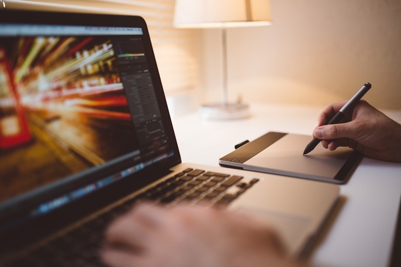 ARE ONLINE CAREERS THE WAY FORWARD FOR ISLAND RESIDENTS?