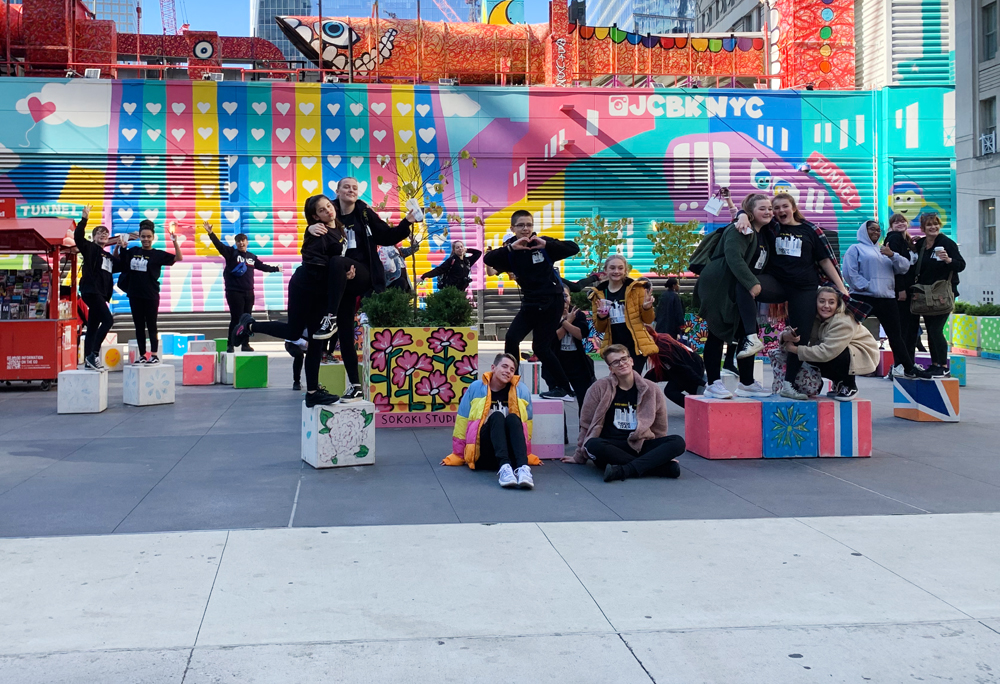 THEATRETRAIN STUDENTS HIT THE BIG APPLE IN TRIP OF A LIFETIME