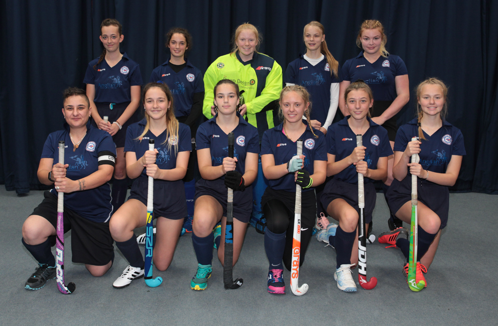 ISLE OF WIGHT LADIES HOCKEY TEAM SCORES BIG THANKS TO ANGLIAN HOME IMPROVEMENTS
