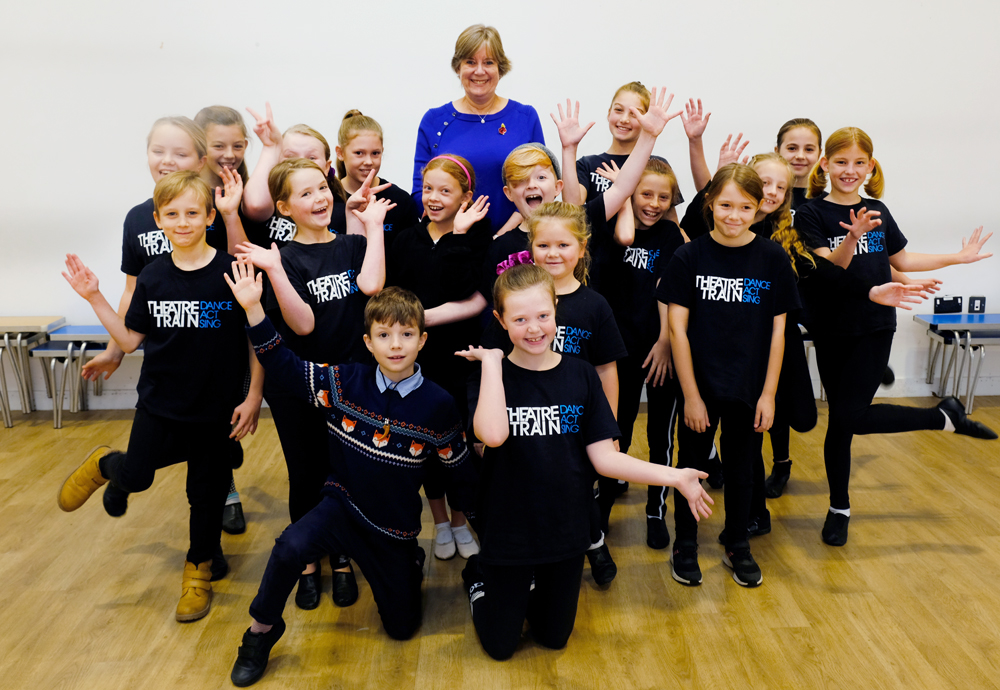 40 ISLE OF WIGHT STUDENTS LEARN FROM LEADING WEST END CASTING DIRECTOR