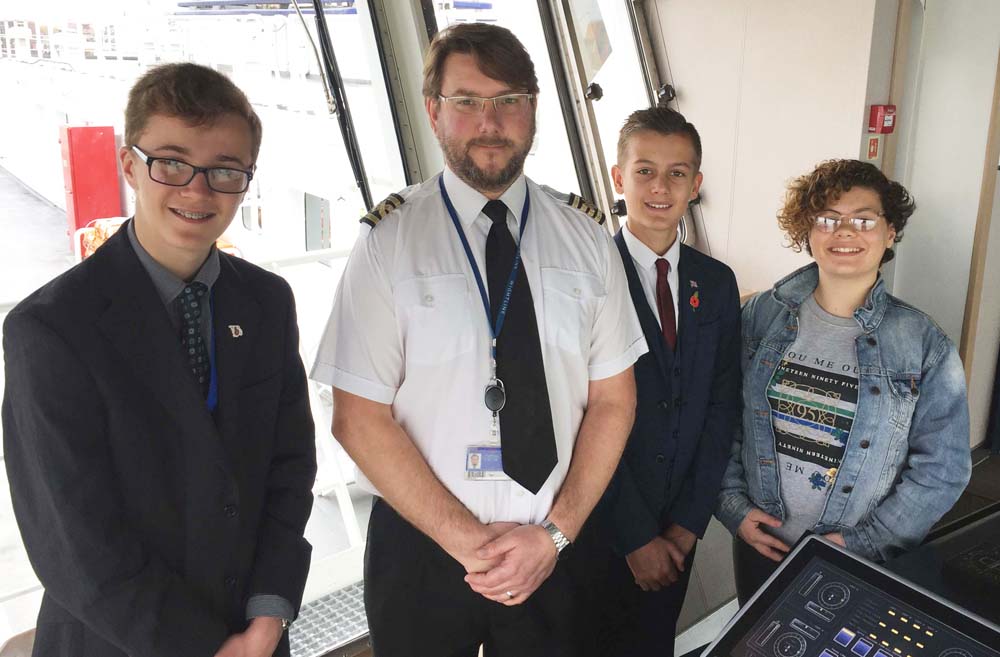 YOUNG LEADERS FROM THE ISLE OF WIGHT LEARN ABOUT FERRY TRAVEL AT WIGHTLINK
