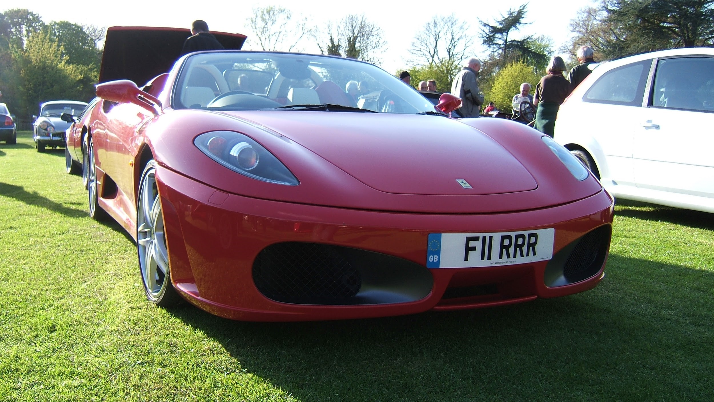 EVERYTHING YOU NEED TO KNOW ABOUT BUYING AND TRANSFERRING PRIVATE NUMBER PLATES