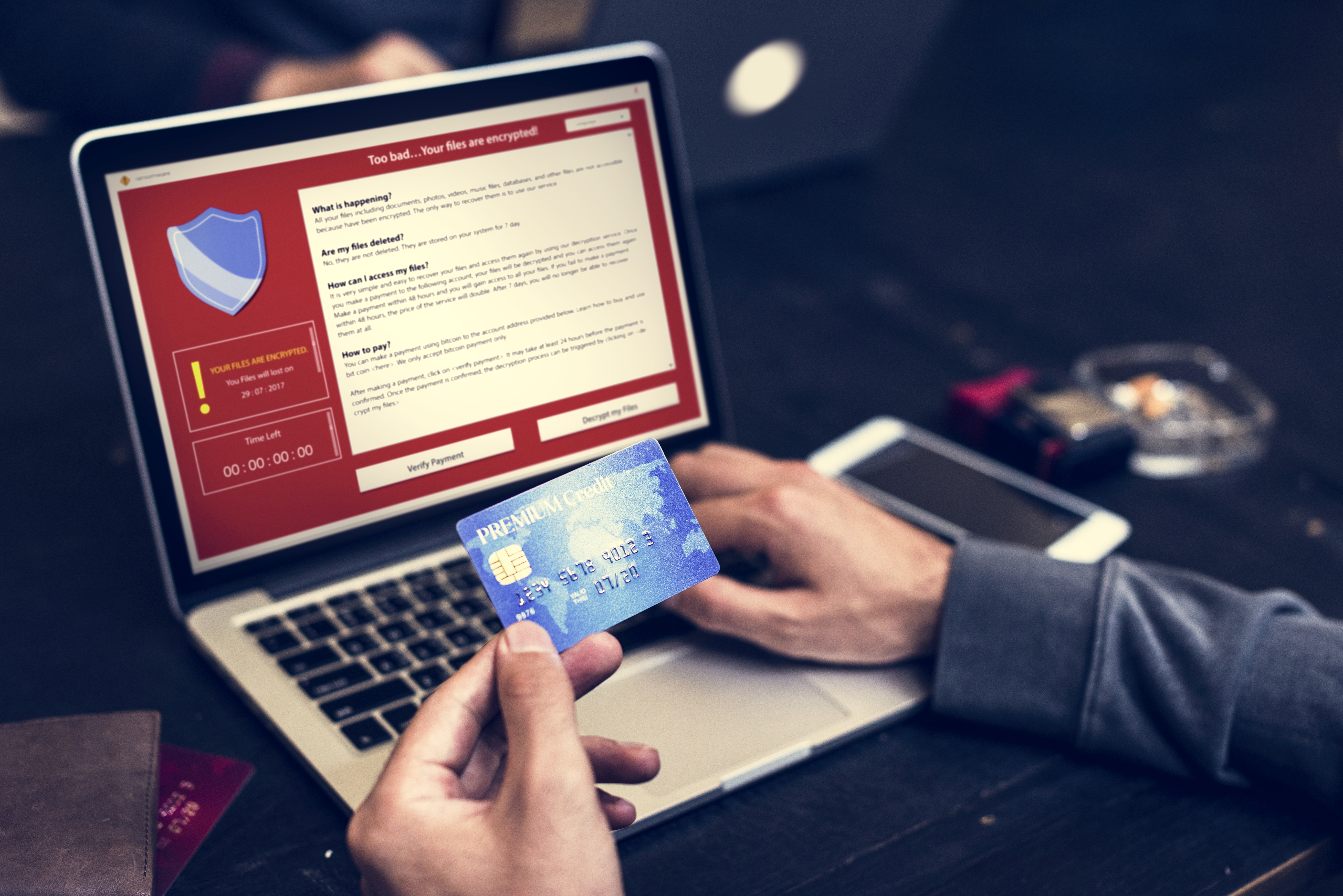 BEWARE OF PHISHING EMAILS FROM UNKNOWN SHOPS THIS BLACK FRIDAY & CYBER MONDAY