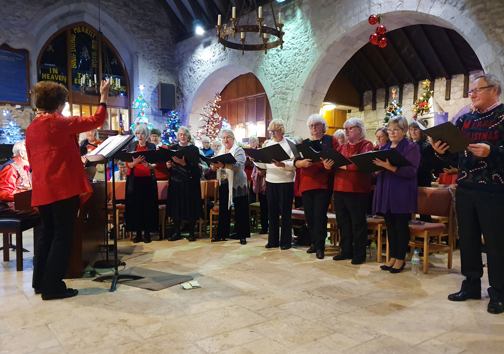 CHRISTMAS TREE FESTIVAL CONCERT RAISES OVER £500 FOR ADMIRAL NURSES