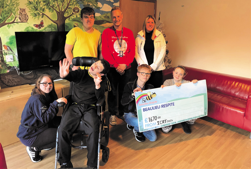 £1,670 CHEQUE AN EARLY CHRISTMAS PRESENT FOR BEAULIEU HOUSE