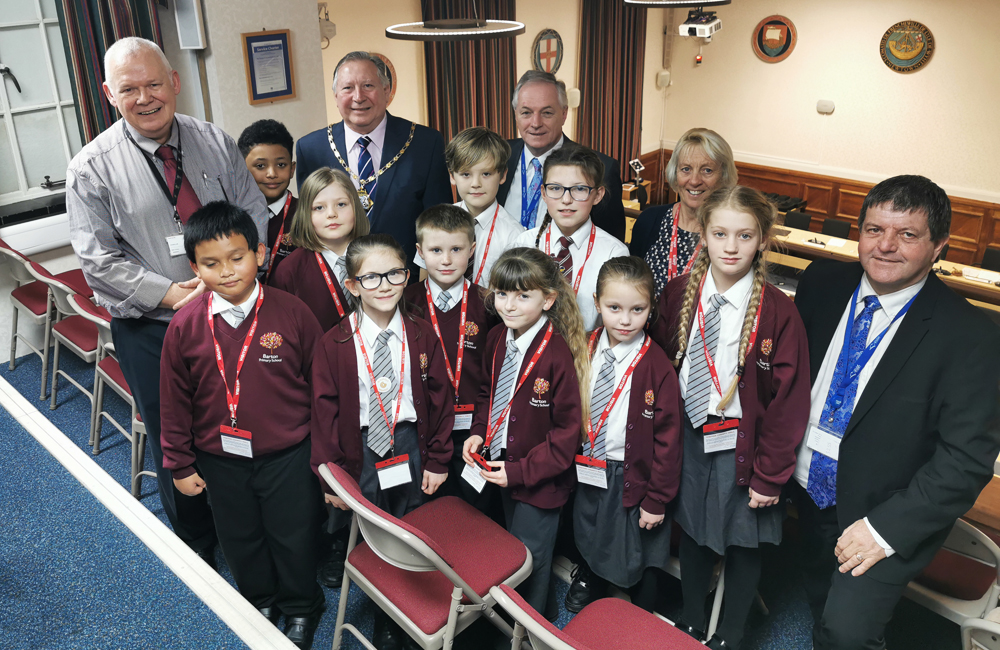 BUDDING POLITICIANS ASK ISLE OF WIGHT COUNCIL TOUGH QUESTIONS