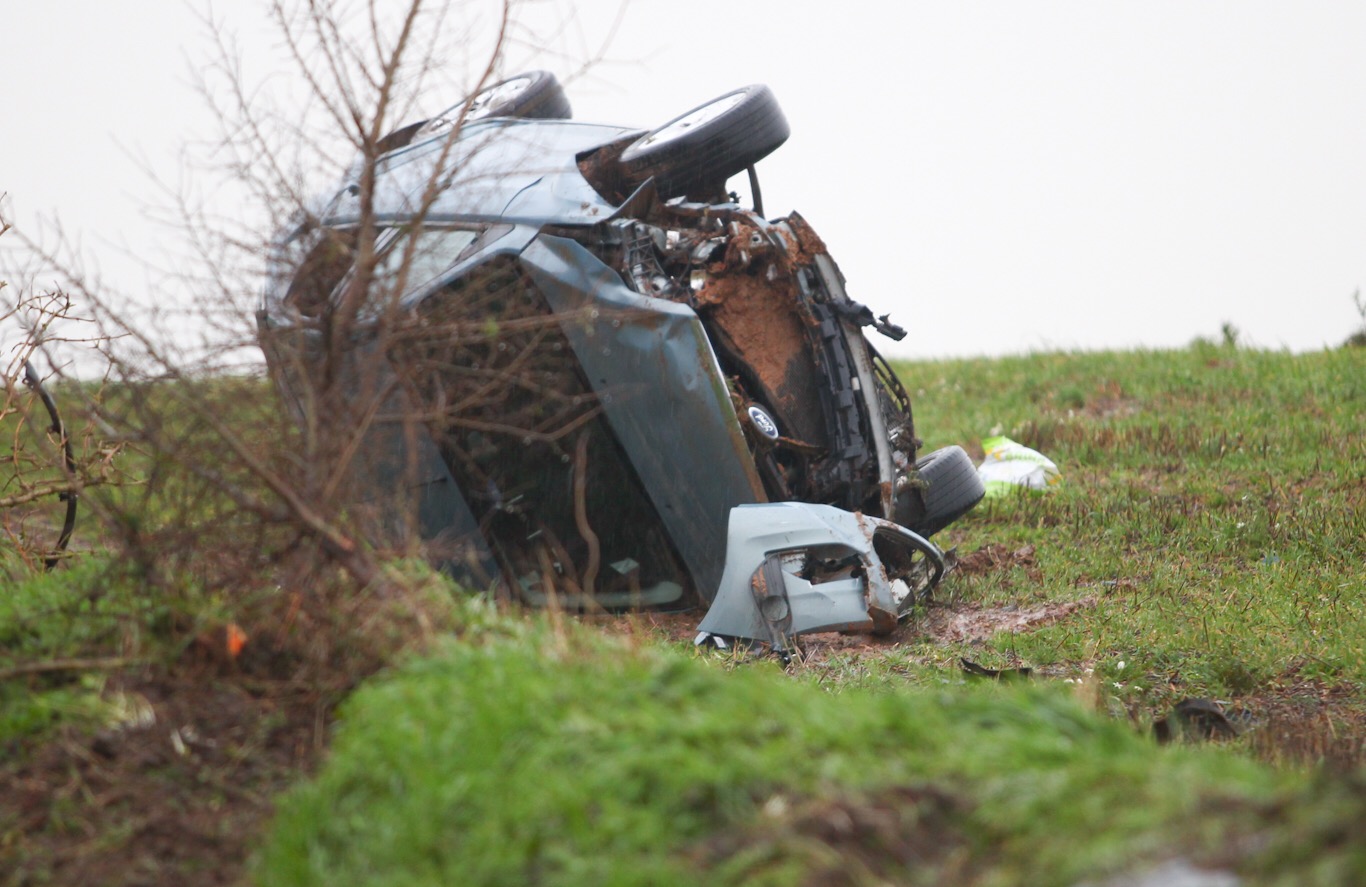 CYCLIST INJURED IN APPARENT CAR COLLISION ON BEAPER SHUTE