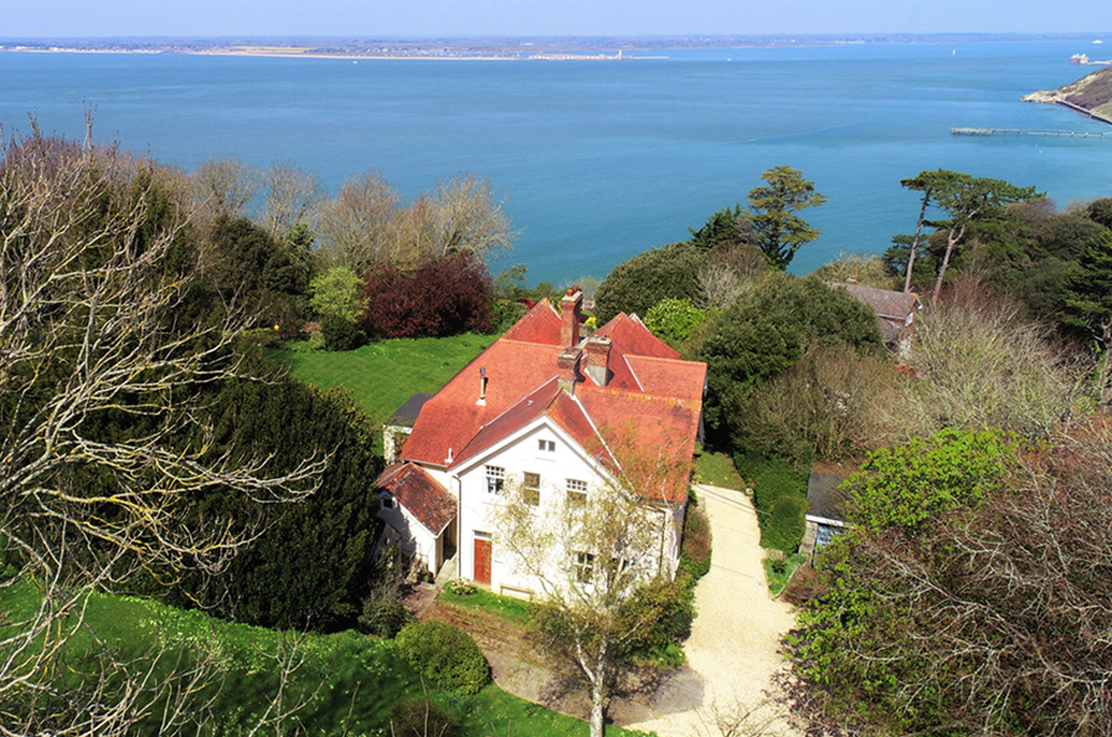 FALL IN LOVE WITH A NEW PROPERTY AT VALENTINE’S DAY AUCTION