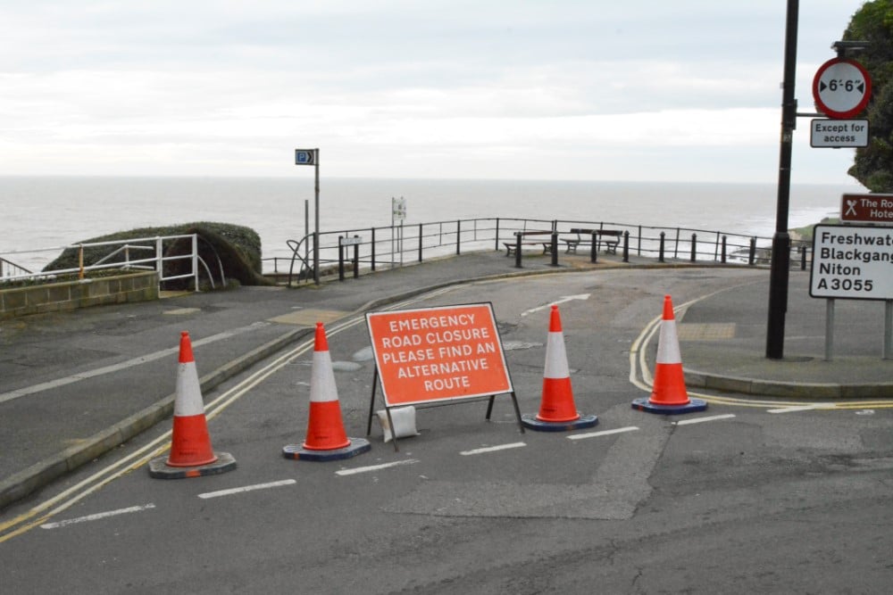 2 ROADS CLOSED IN VENTNOR DUE TO LANDSLIP & ROAD CRACKING