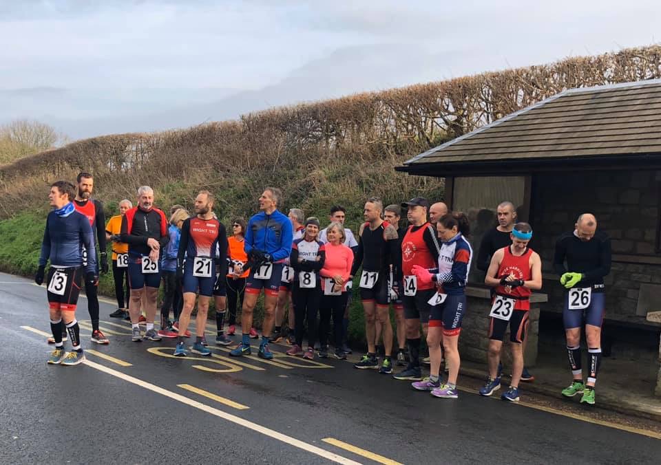25 WIGHTTRI RUNNERS TAKE PART IN CHILLERTON CRUCIFIER