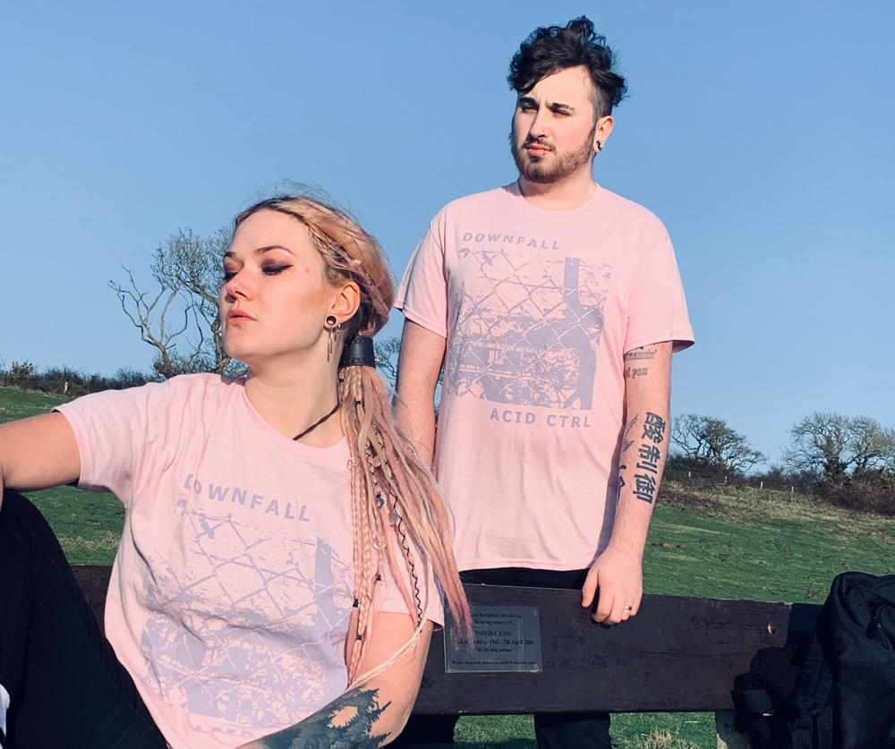 ISLE OF WIGHT CLOTHING BRAND LAUNCHES NEW COLLABORATION WITH TOP BANDS
