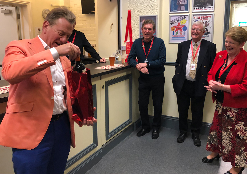 MICHAEL PORTILLO OPENS REFURBISHED SHANKLIN THEATRE BAR