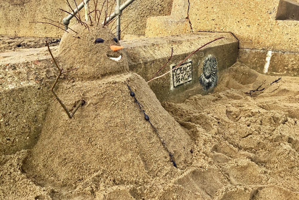 IT’S TIME FOR SANDMAN SNOWMAN IN SANDOWN BAY!