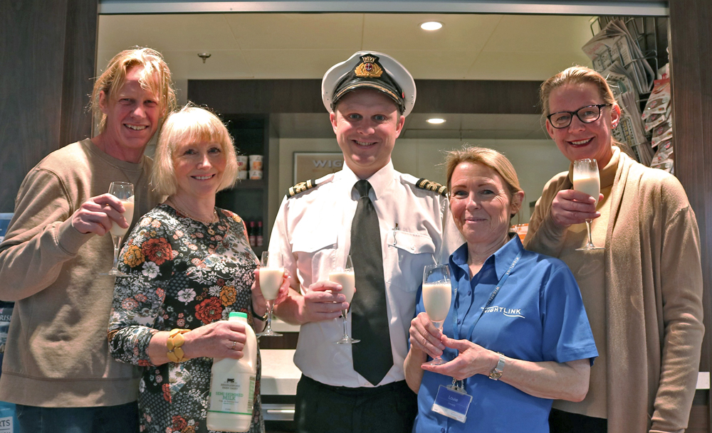 WIGHTLINK MARKS 2  YEARS OF SERVING ISLE OF WIGHT MILK TO CUSTOMERS