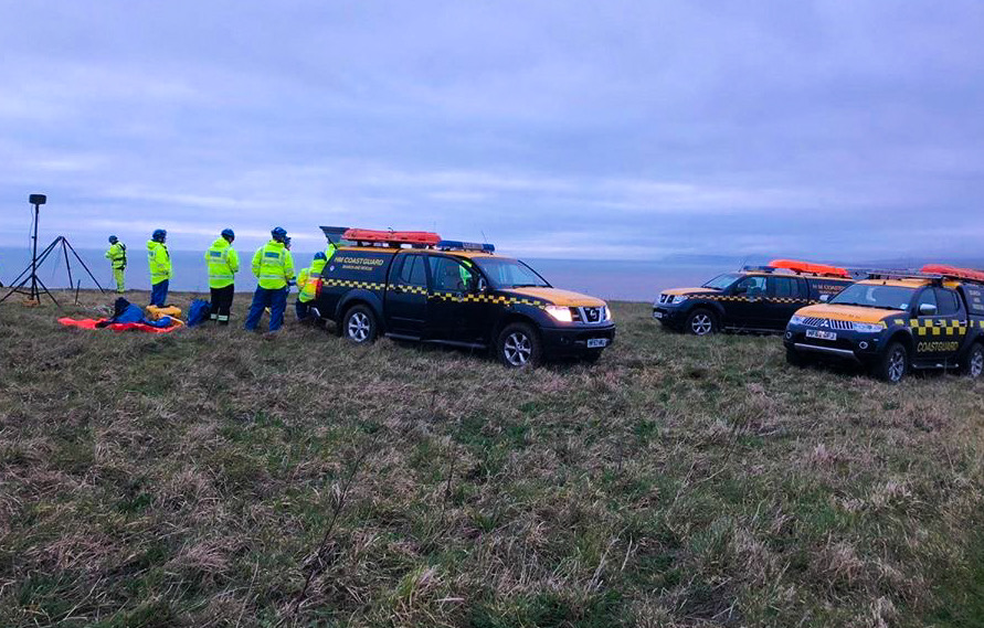 COASTGUARD INVESTIGATE LIFE RAFT DISCOVERY