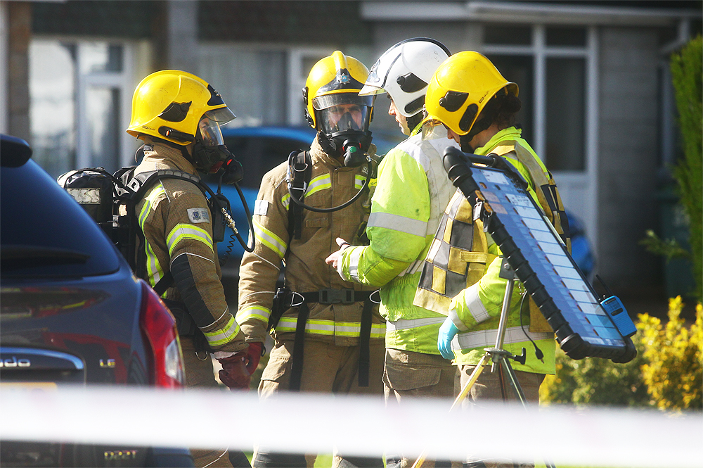 WOMAN SUFFERS CHEMICAL BURNS IN HAZMAT INCIDENT IN RYDE