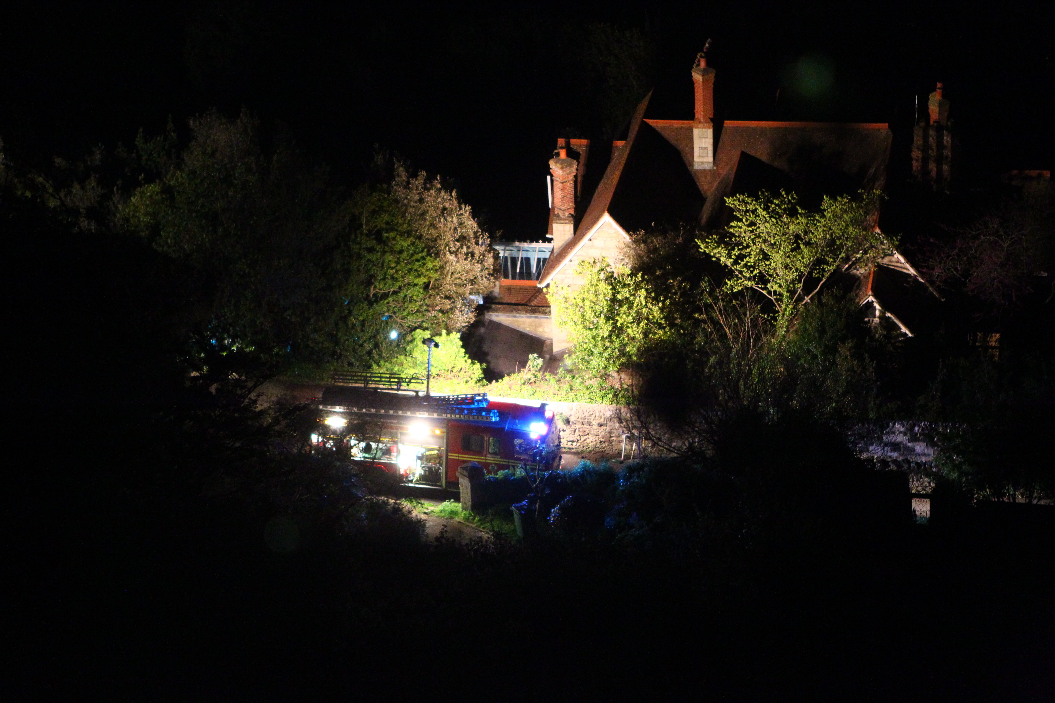 LATE NIGHT CALL OUT TO BONCHURCH FOR LOCAL FIREFIGHTERS