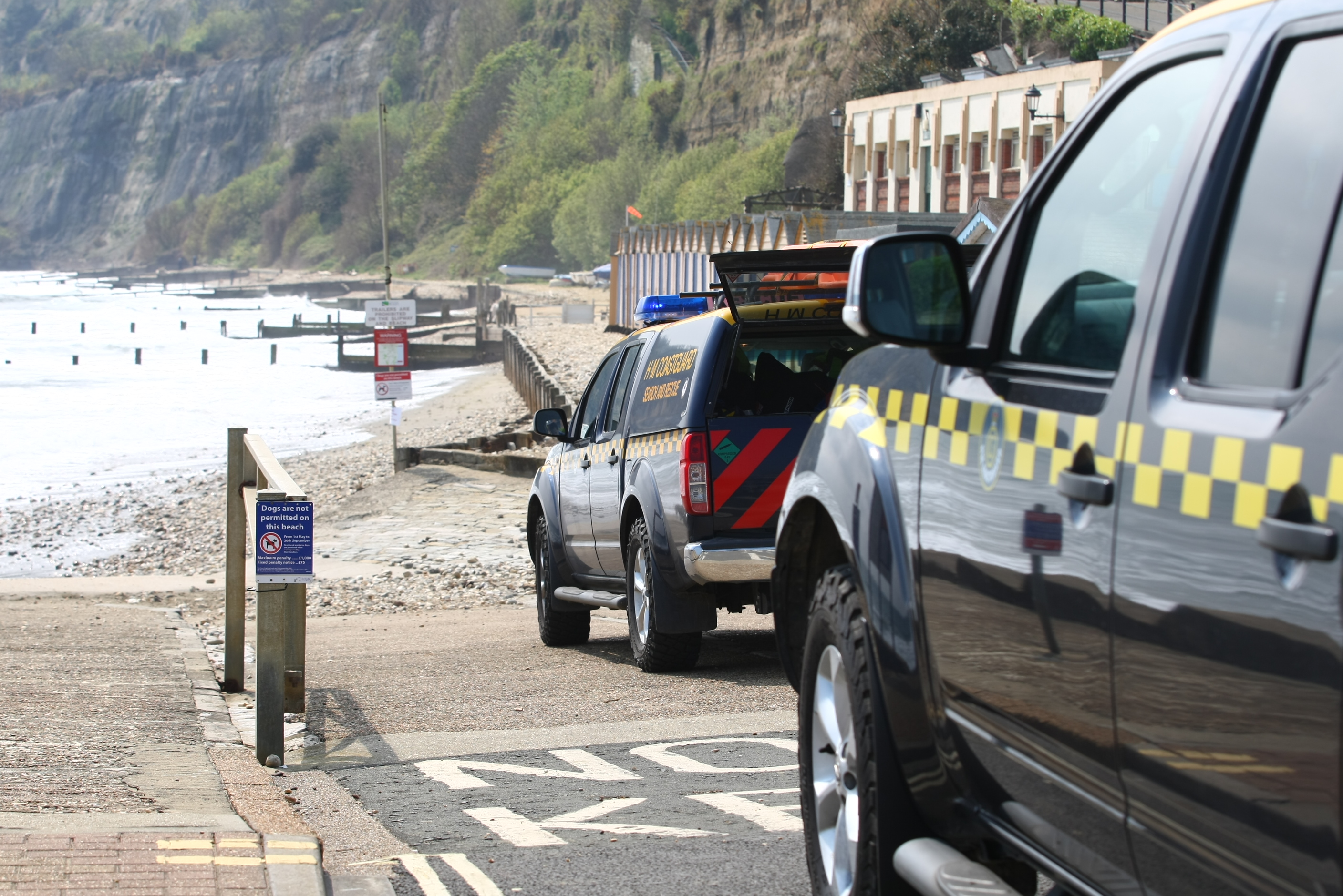 COASTGUARD CALLED OUT TO CLOTHING FOUND AT SHANKLIN
