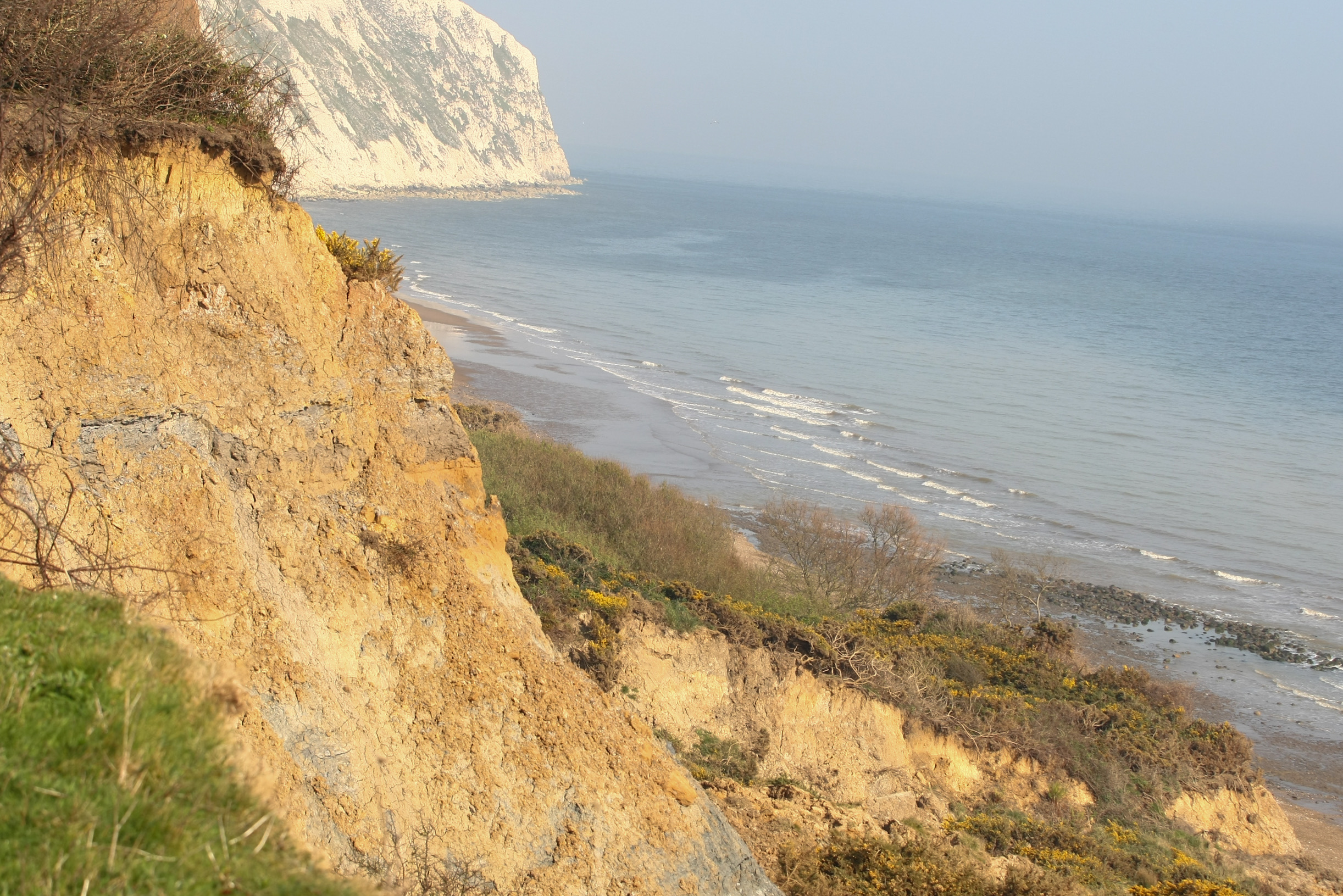 ORDNANCE ALERT AT YAVERLAND FOR HM COASTGUARD