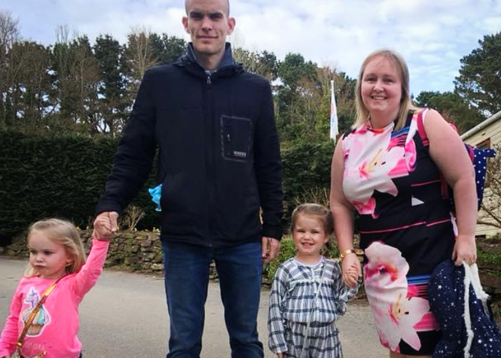ISLE OF WIGHT FAMILY PRAISE CITIZENS ADVICE ISLE OF WIGHT FOR HELPING THEM THROUGH COVID-19 CRISIS