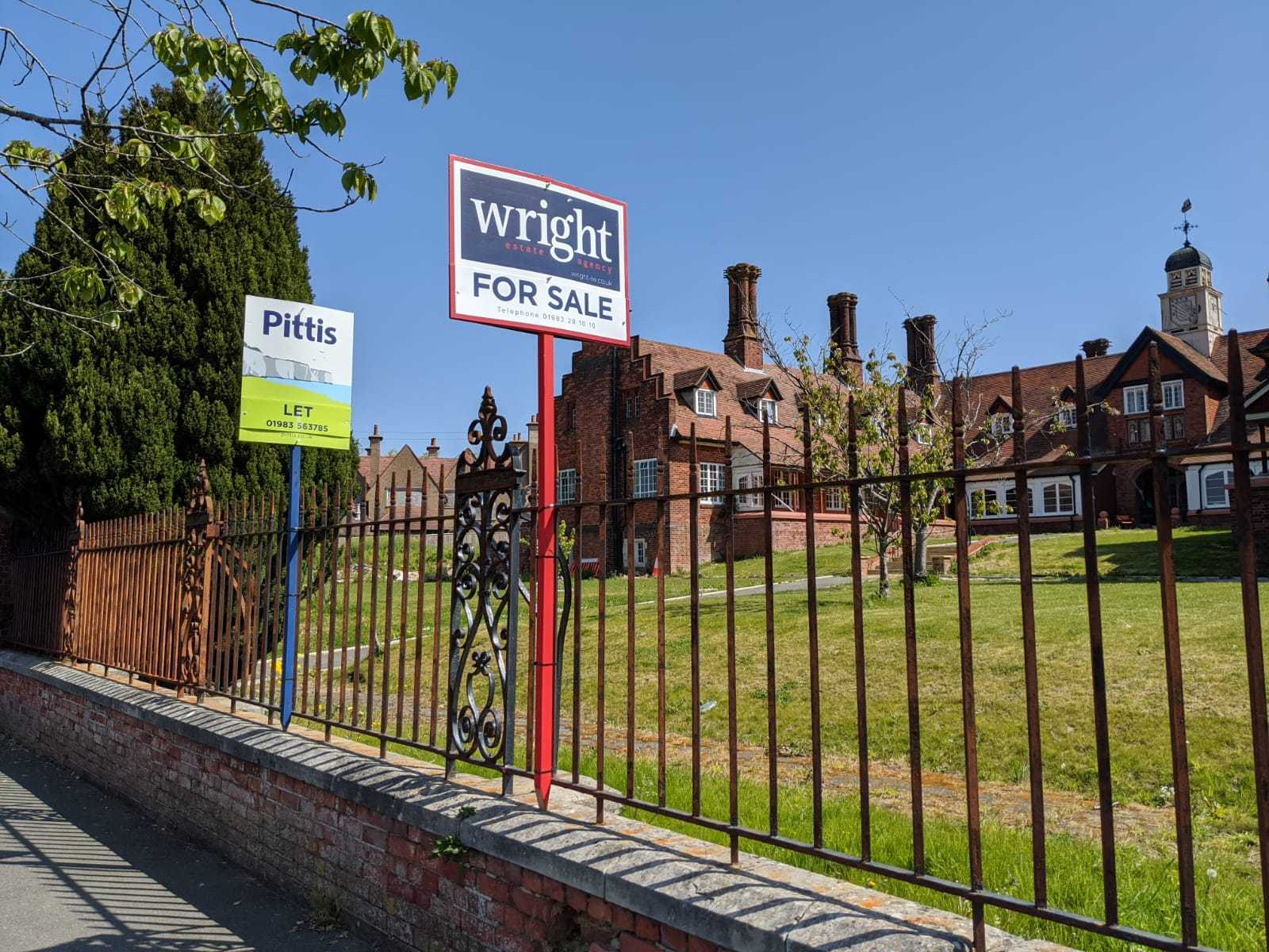 WORK STALLS AT FRANK JAMES HOSPITAL AS DEVELOPERS RUN OUT OF MONEY