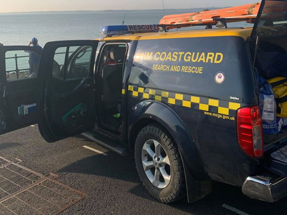 COASTGUARD RESPOND TO REPORT OF 3 SWIMMERS ‘IN DIFFICULTY’ AT COWES