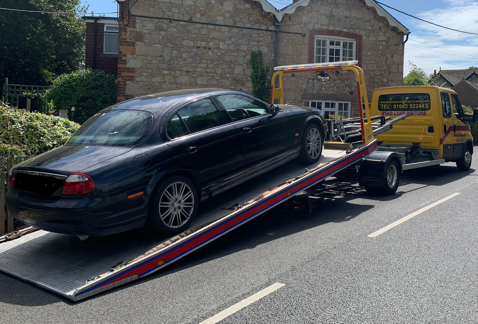 POLICE SEIZE JAG AFTER LEARNER DRIVER CAUGHT