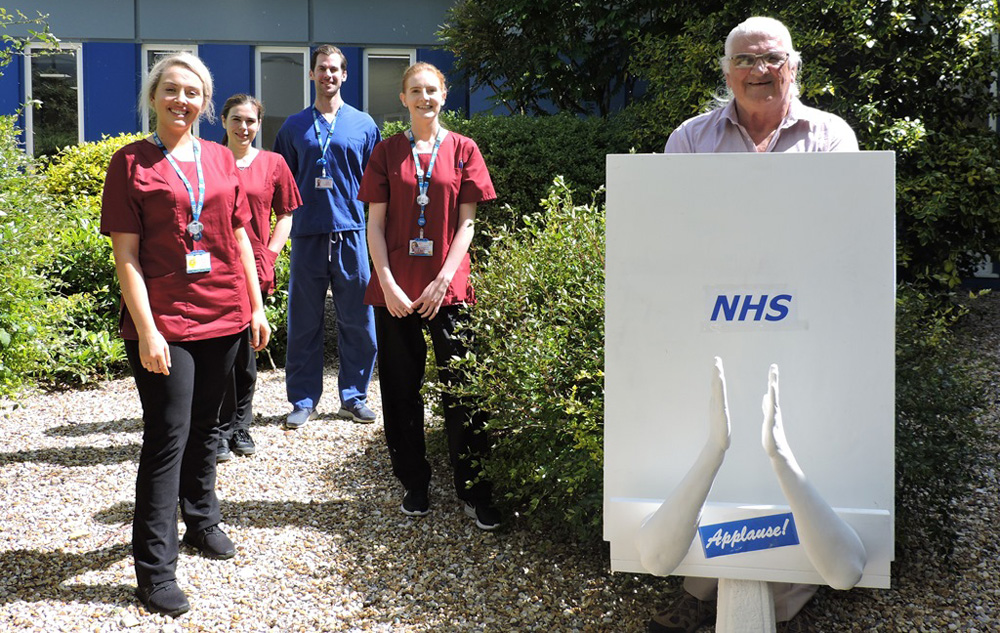 SCULPTURE CELEBRATES WEEKLY APPLAUSE FOR CARERS