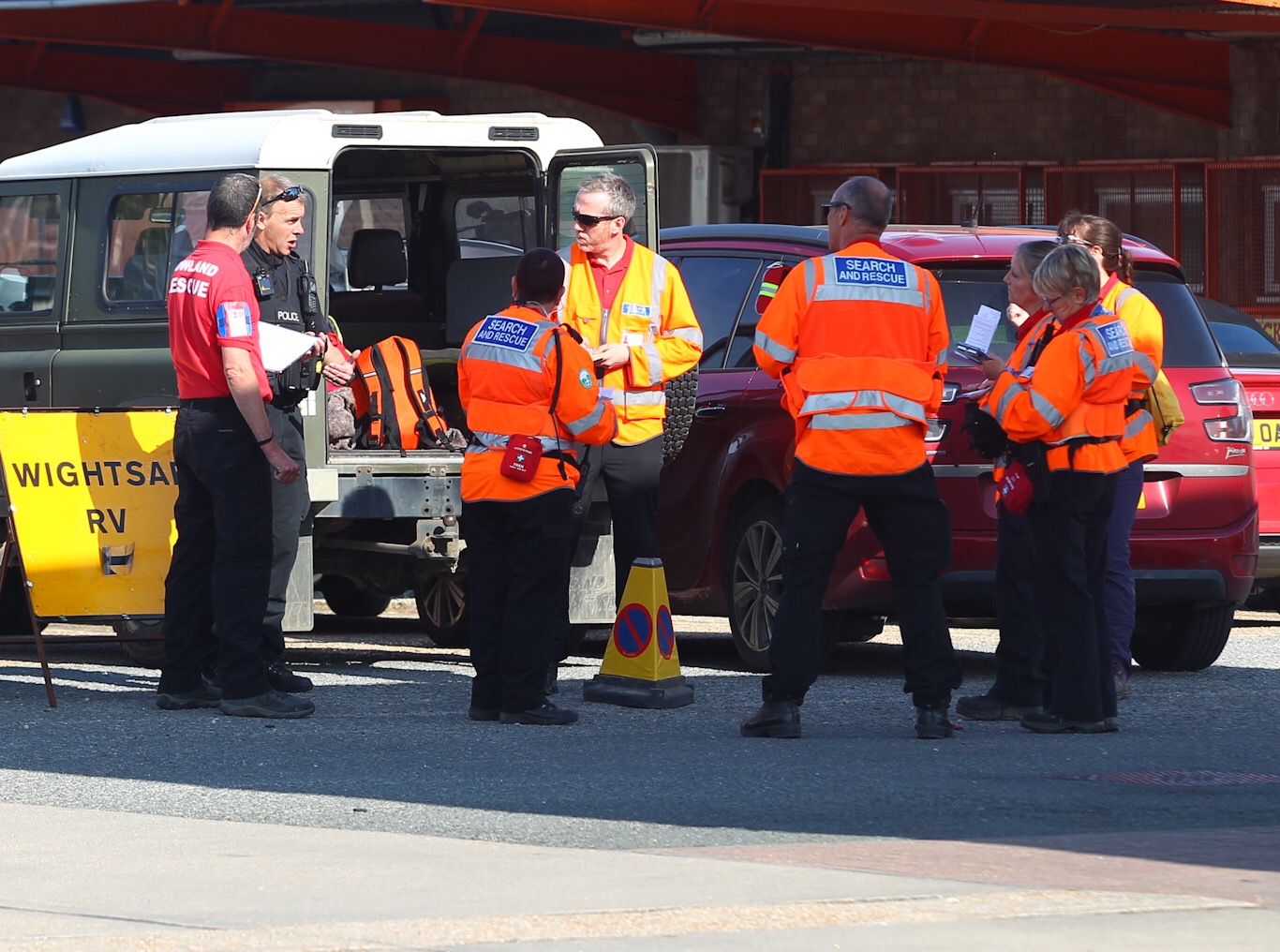 WIGHTSAR DEPLOYED TO ASSIST POLICE IN SANDOWN MISSING PERSON SEARCH