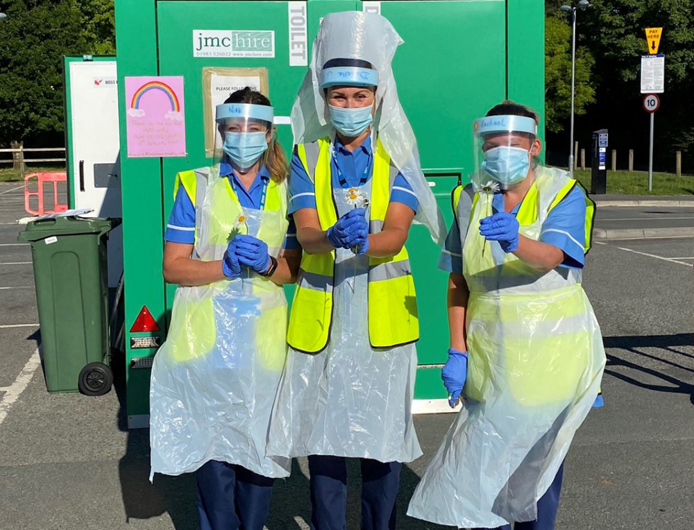 COMMUNITY NURSE SPENDS HER WEDDING DAY ON THE CORONAVIRUS FRONTLINE