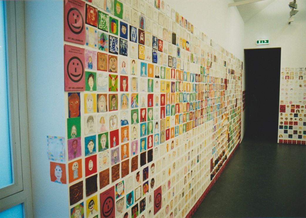 QUAY ARTS TO RE-CREATE MILLENNIUM EXHIBITION IN 2020 – SUBMIT YOUR SELF-PORTRAIT TODAY