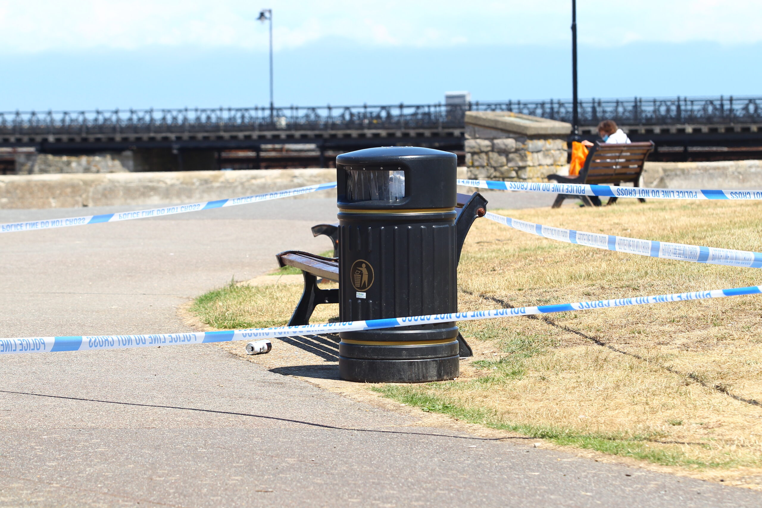 AIR AMBULANCE LANDS IN RYDE AS GARDENS CORDONED OFF