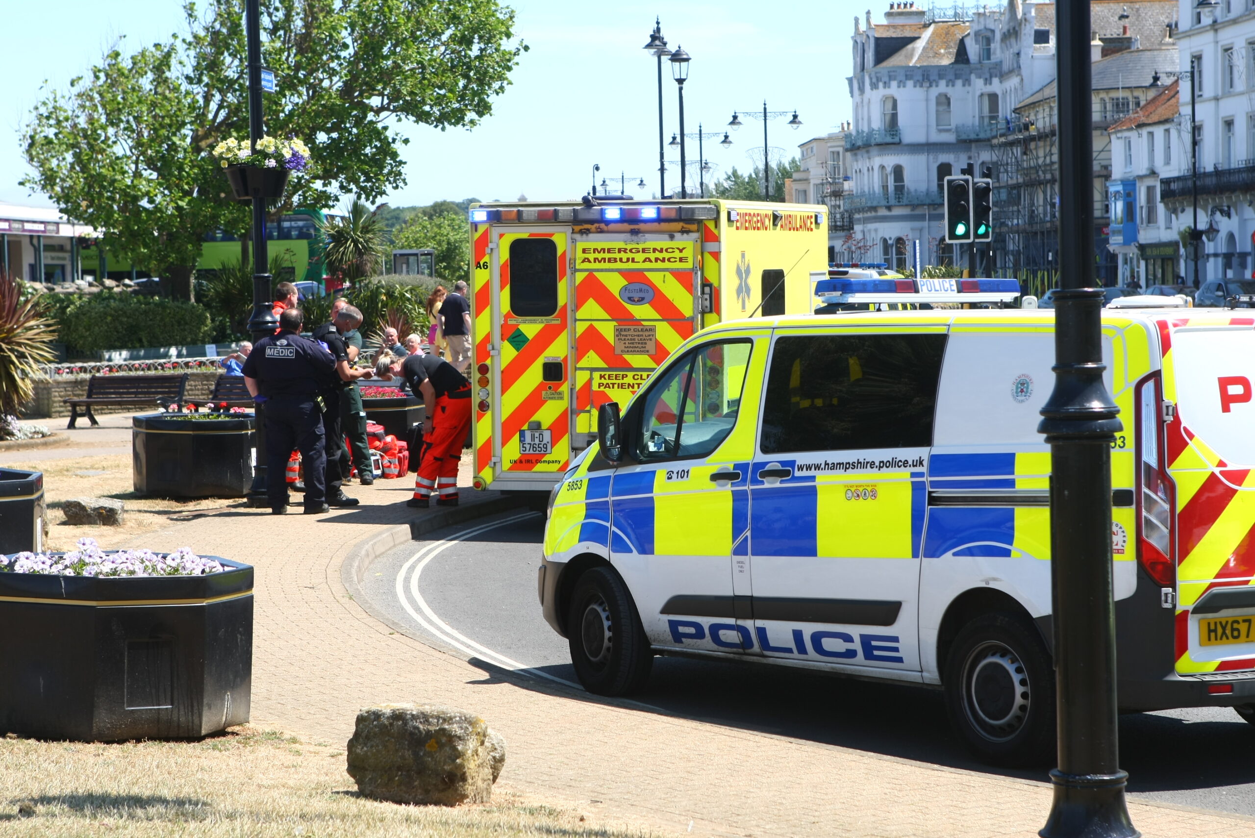 AIR AMBULANCE LANDS IN RYDE AS GARDENS CORDONED OFF