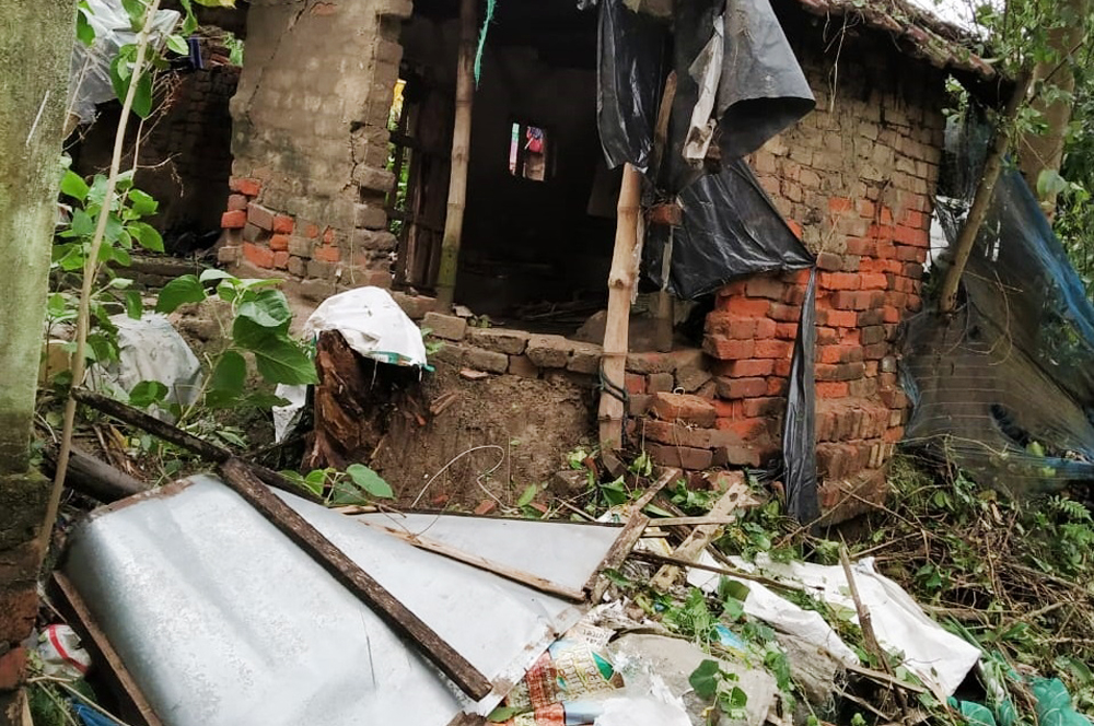 LOCAL FREEMASONS HELP RAISE £15,000 FOR SUPER CYCLONE VICTIMS