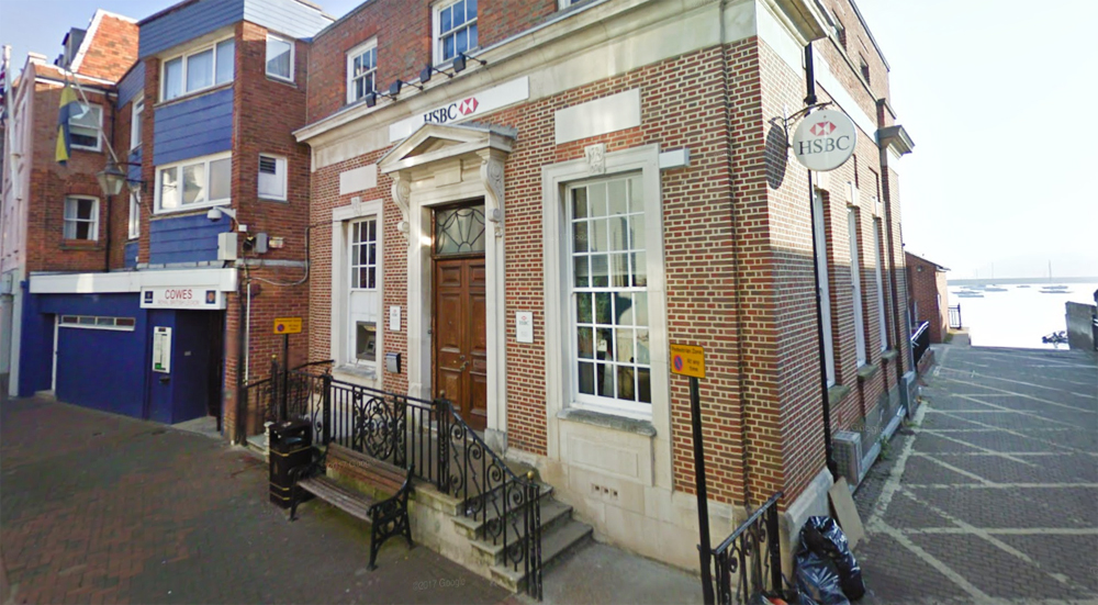 FORMER BANK IN COWES COULD BE TRANSFORMED INTO A 4-BED HOUSE