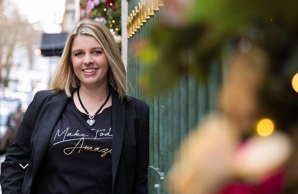 LOCAL MUM TAKES ON GLOBAL ENTREPRENEURS – BUT NEEDS YOUR HELP TO GET HER TO NUMBER 1