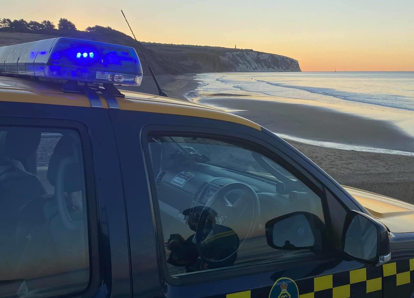 REPORTS OF PERSON STUCK ON THE CLIFF LEADS TO SUNRISE SHOUT