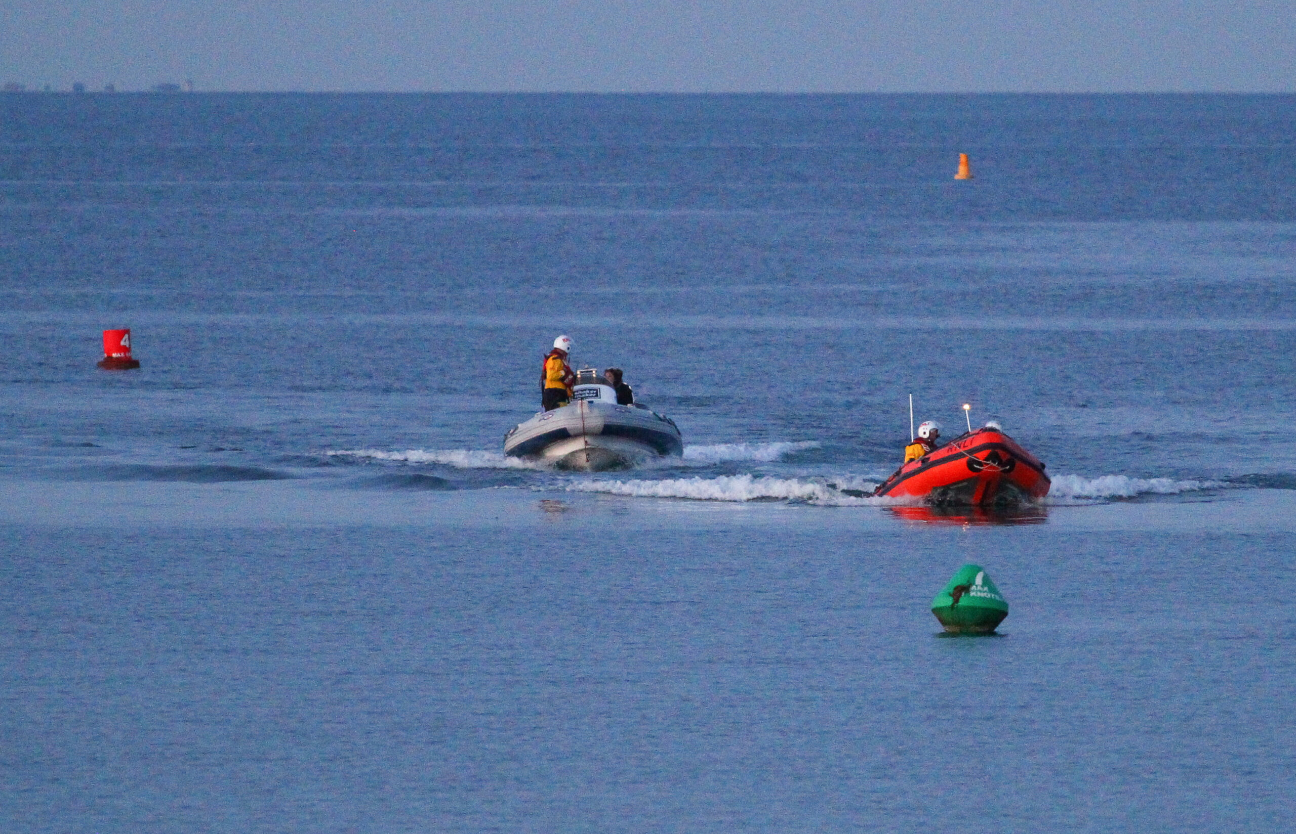 RIB TOWED INTO BEMBRIDGE HARBOUR AFTER ENGINE FIRE