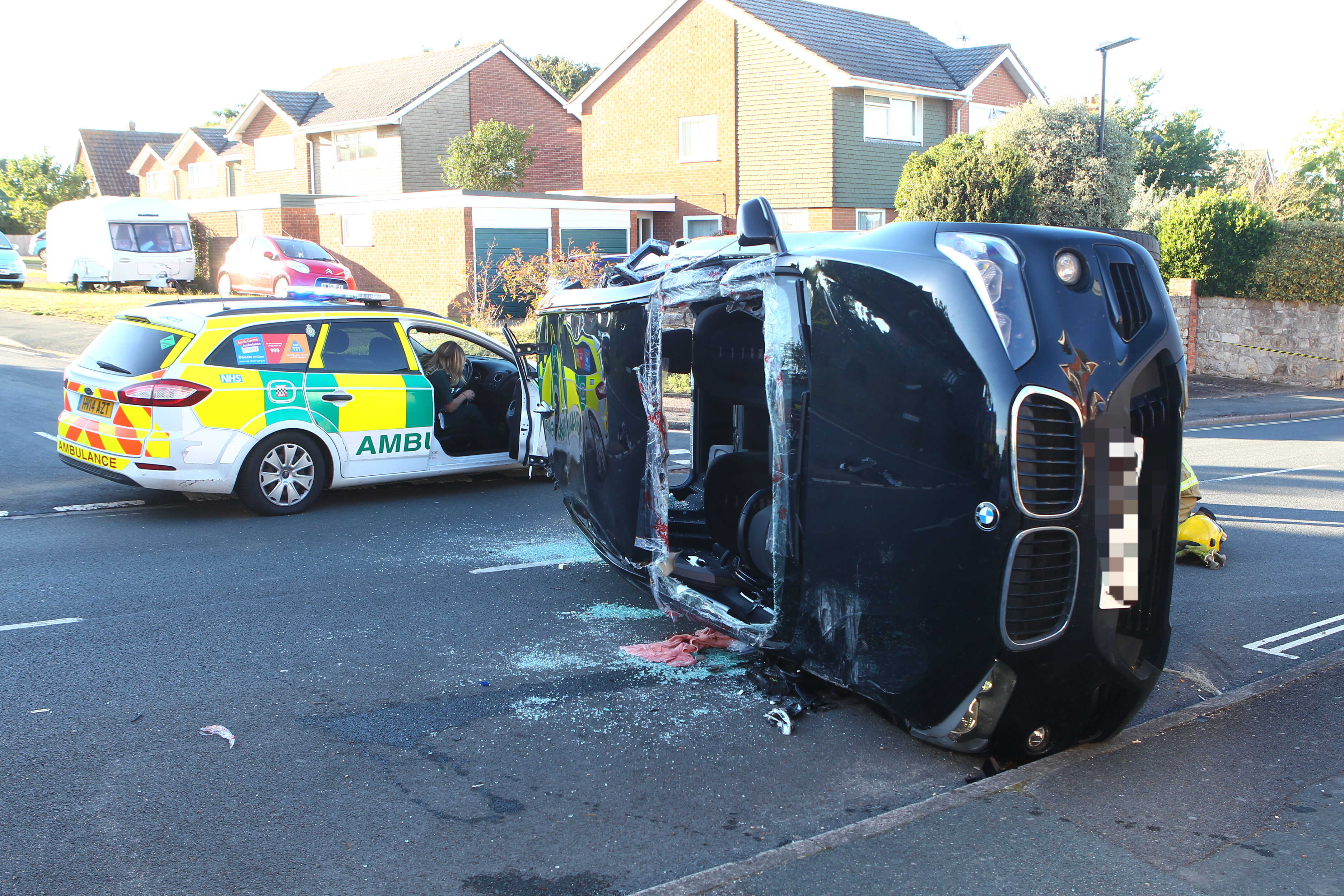 CAR OVERTURNS IN RUSH HOUR CRASH IN COWES