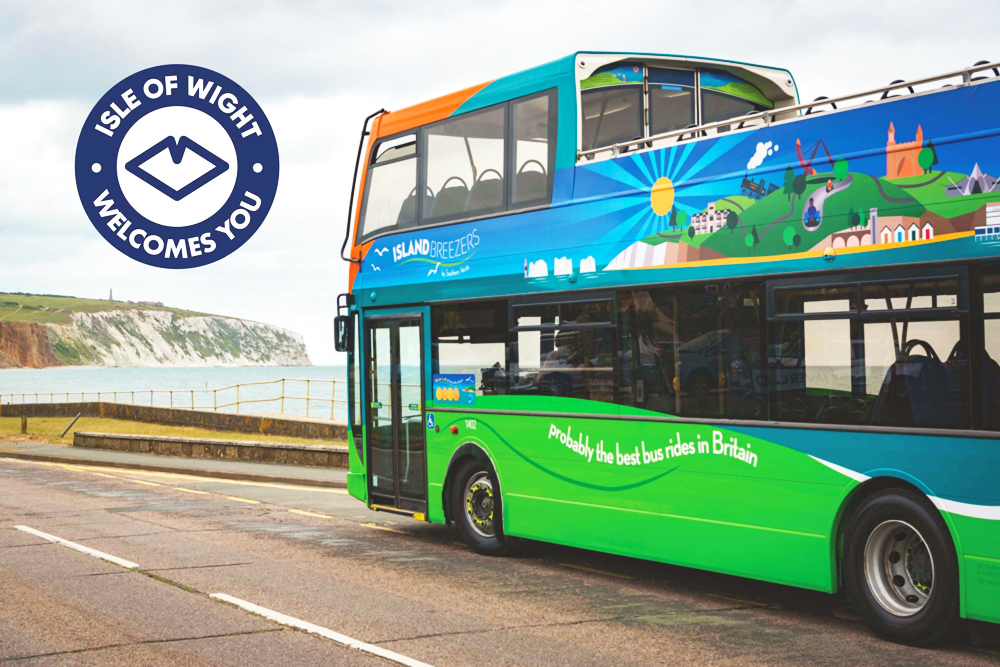 BREEZER SERVICES RETURN AS ISLE OF WIGHT WELCOMES VISITORS