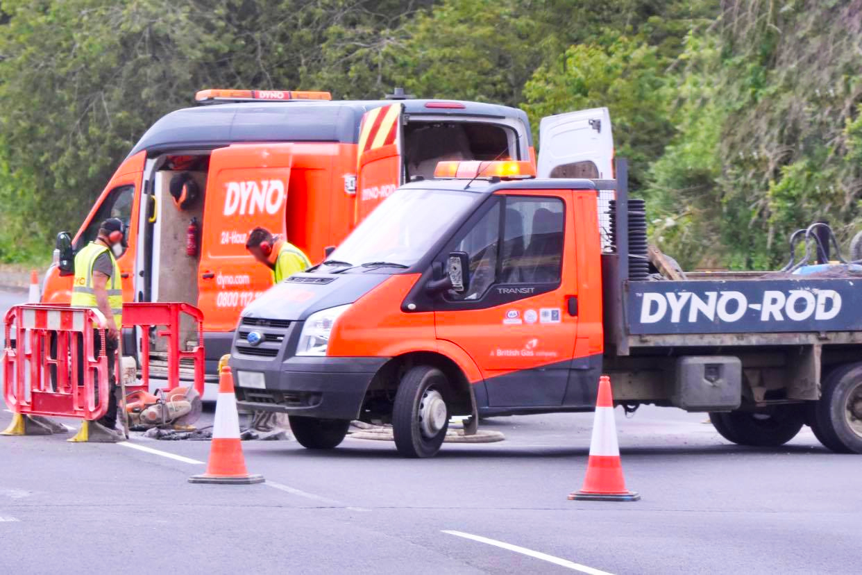 MILL HILL ROAD IN COWES CLOSED FOR SEWER REPAIRS