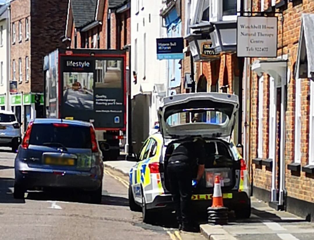 LORRY SMASHES INTO 1ST FLOOR WINDOW IN NEWPORT