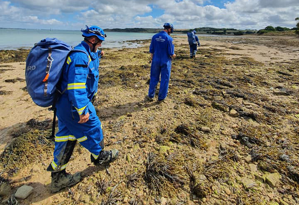 SOLENT SEARCH FOR MISSING JET SKIER SUSPENDED