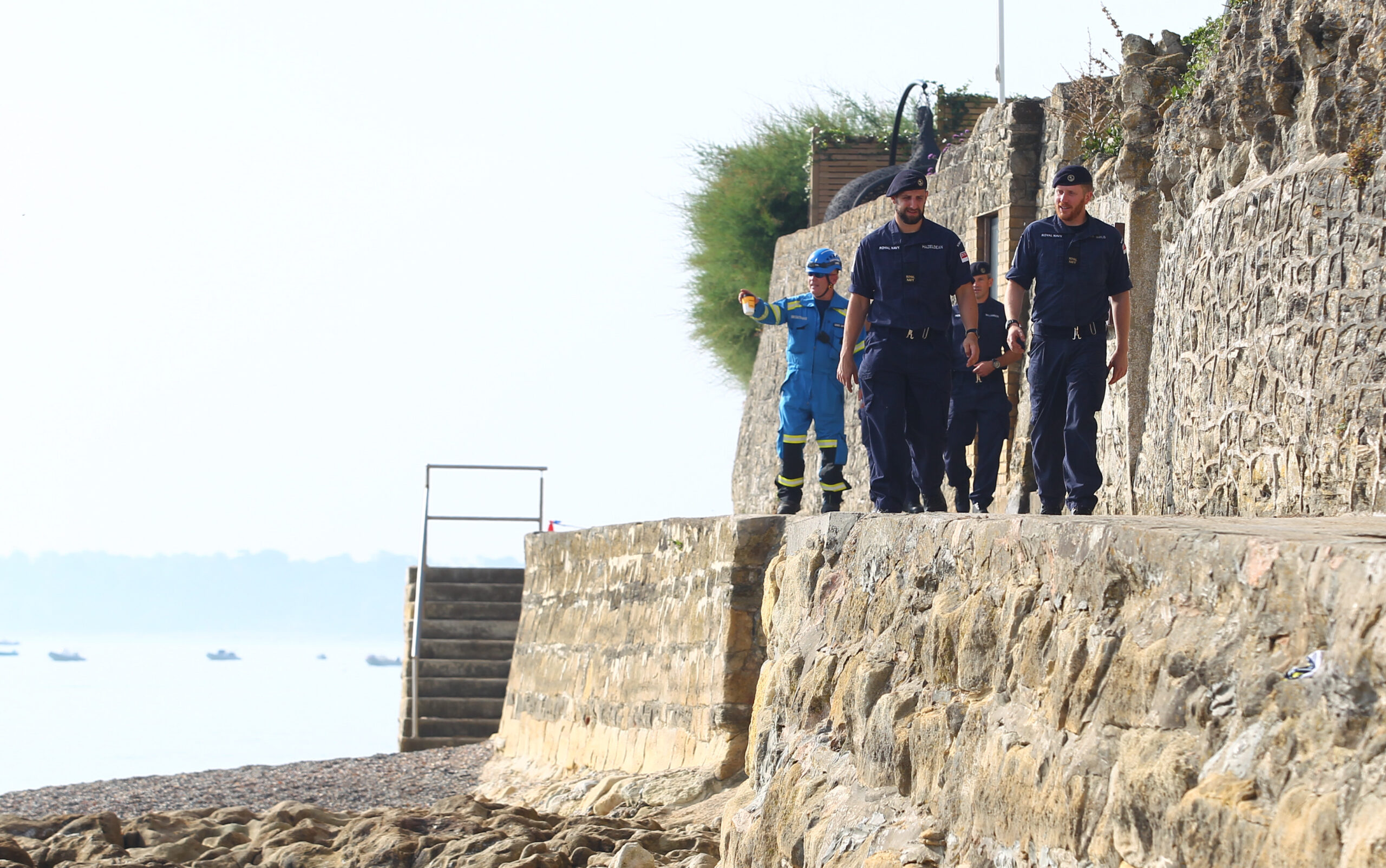 BOMB DISPOSAL TEAM CALLED IN TO EXAMINE OBJECT ON SEAVIEW BEACH