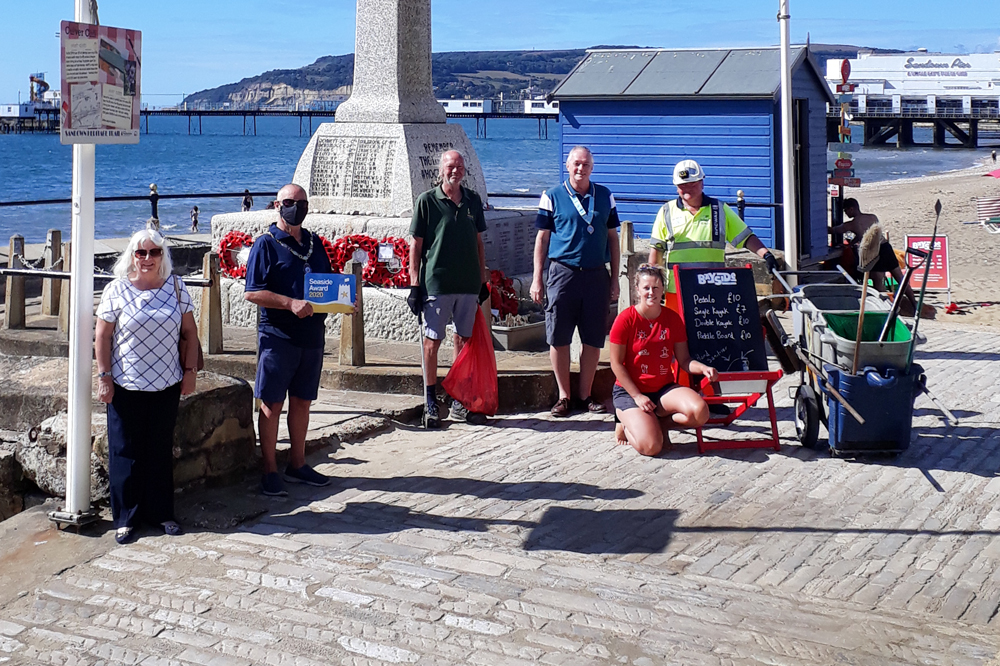 SANDOWN TOWN COUNCIL CELEBRATES STANDARDS AND SERVICE