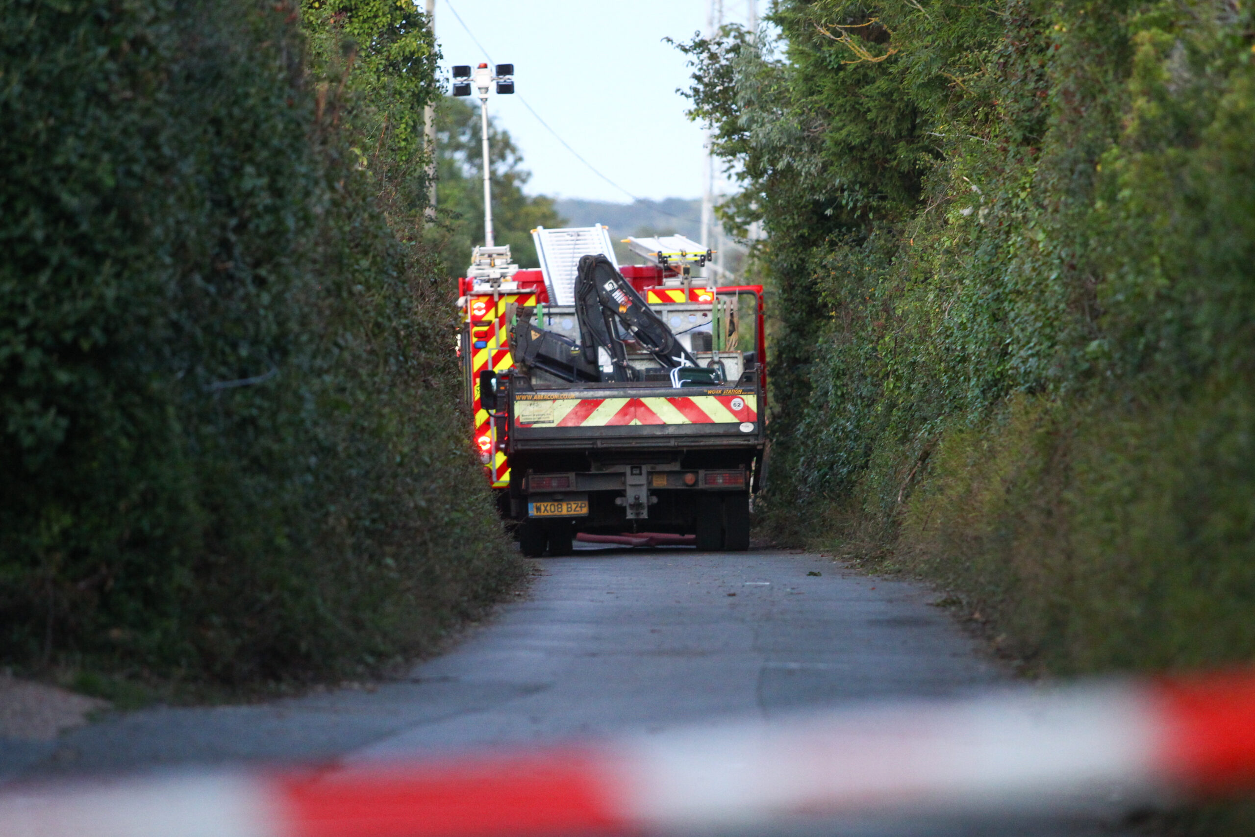 CORDON ESTABLISHED AS GAS MAIN STRUCK IN BRADING