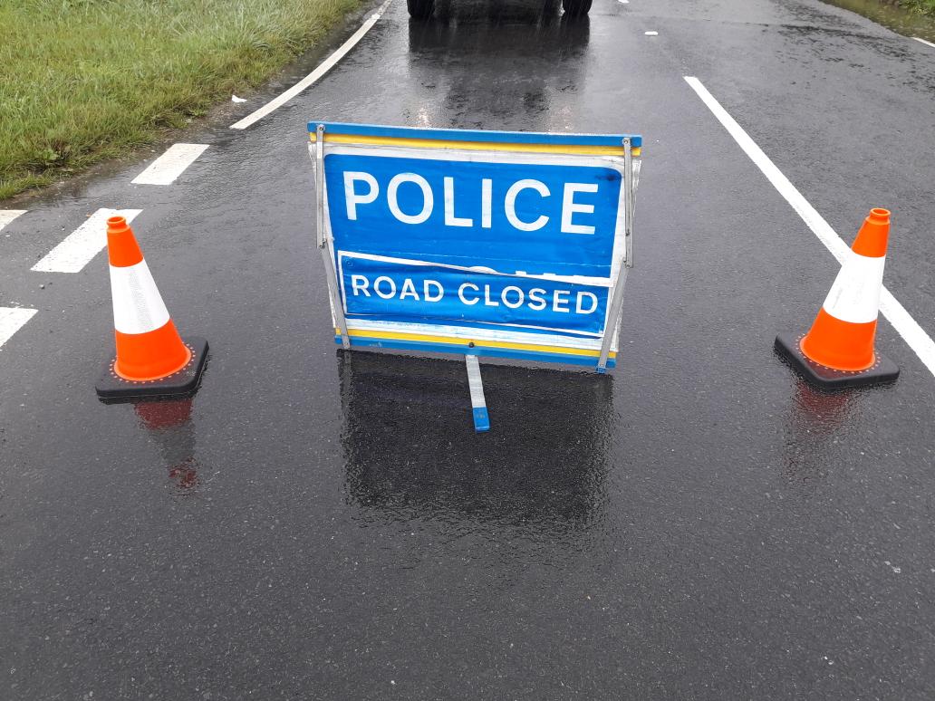 EMERGENCY TEAMS CALLED TO CRASH ON MIDDLE ROAD NEAR CALBOURNE