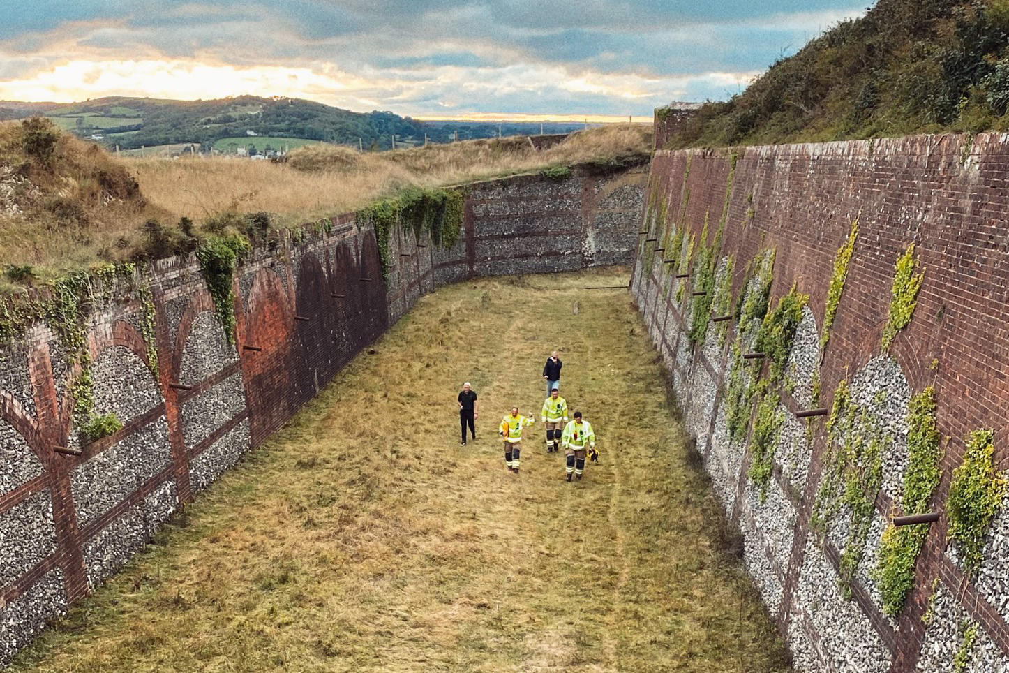 DOG RESCUED FROM BEMBRIDGE FORT AFTER FALLING 40 FOOT